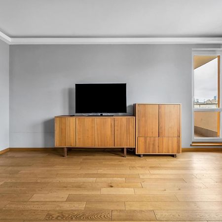 Wola Tower - 60M2, Balcony With City View, Parks Nearby - By Rentujemy Варшава Екстериор снимка