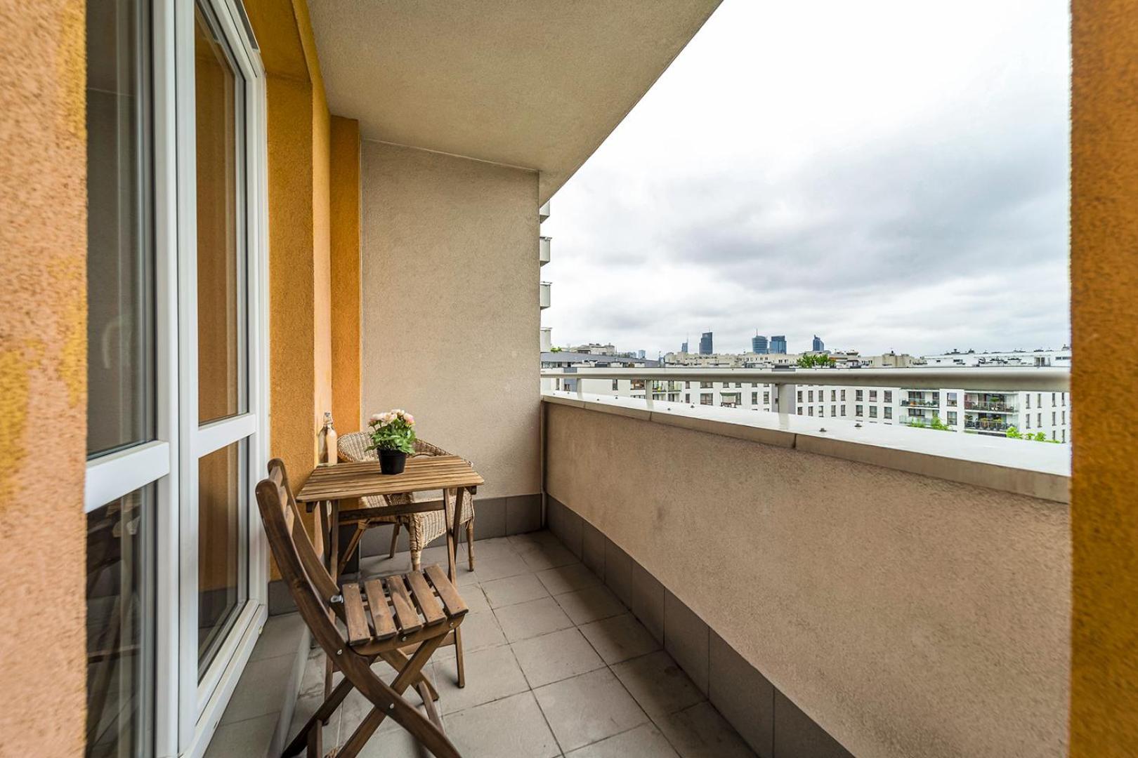 Wola Tower - 60M2, Balcony With City View, Parks Nearby - By Rentujemy Варшава Екстериор снимка